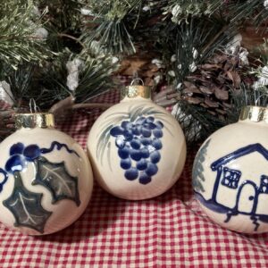 Christmas Ball Ornaments - Cozy Winter (3 pieces)