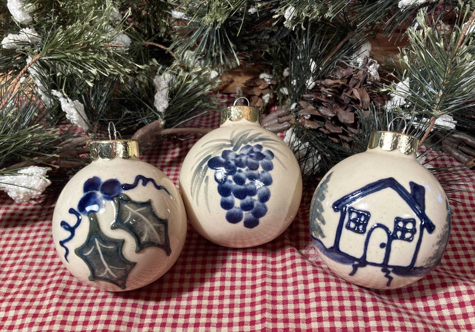 Christmas Ball Ornaments - Cozy Winter (3 pieces)